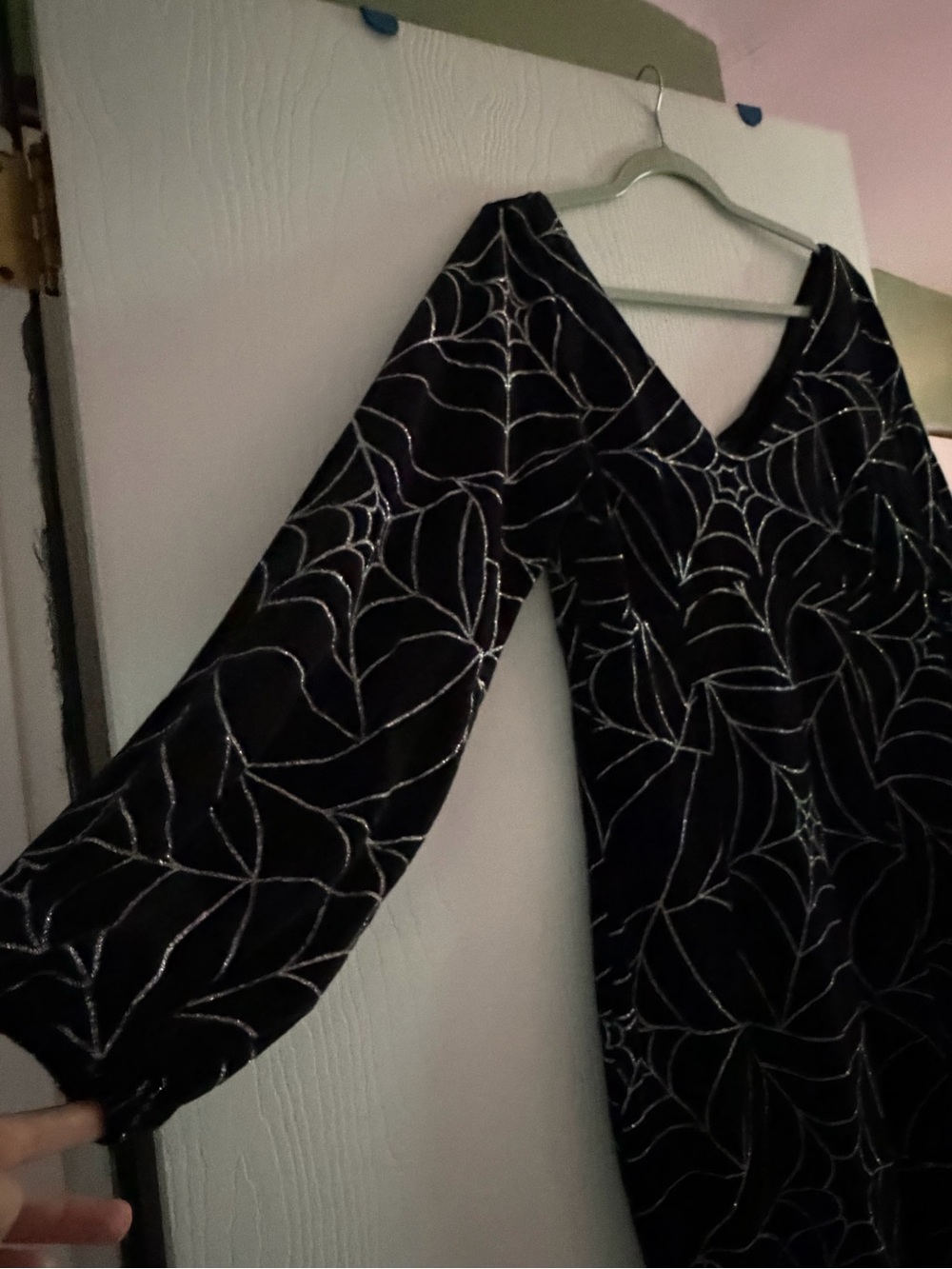 Collectif spiderweb gown - Picture 4 of 6